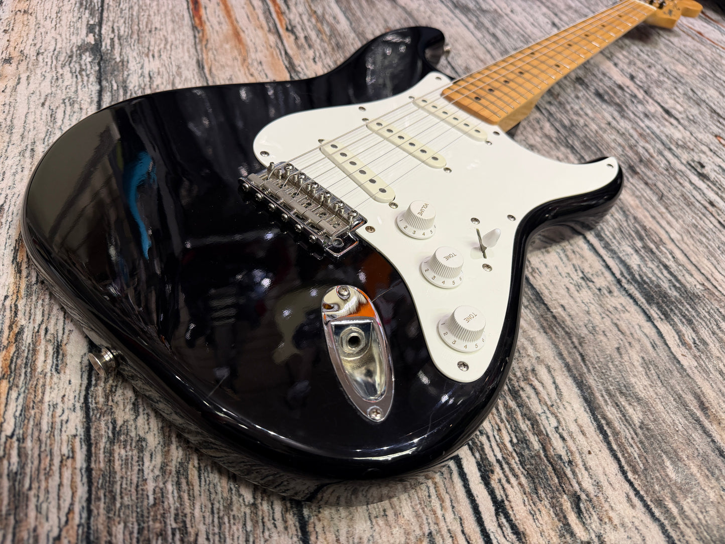 Squier 1987 Young Chang Stratocaster 50's