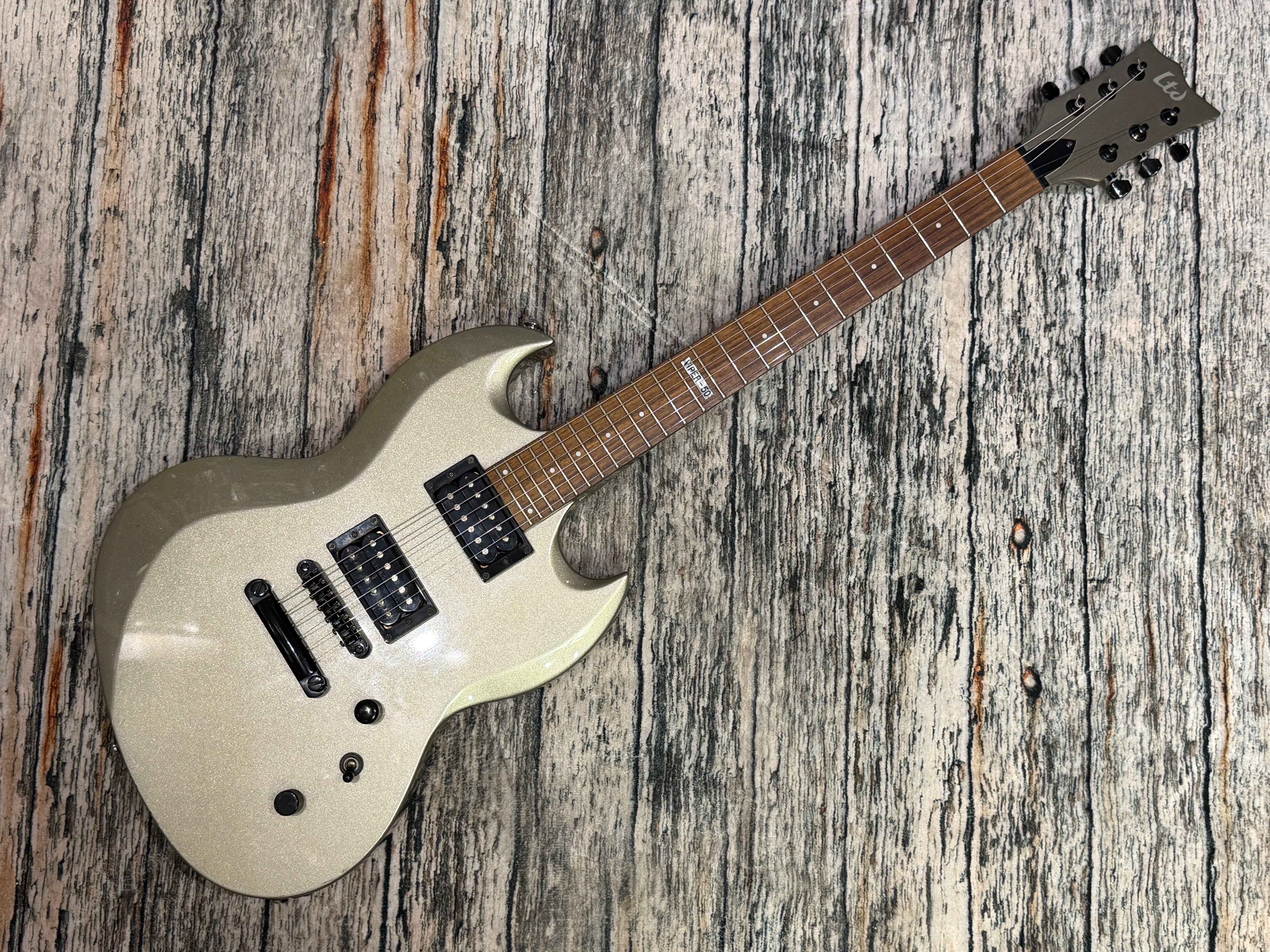 ESP LTD Viper 50 - Silver – Badlands Guitars Limited