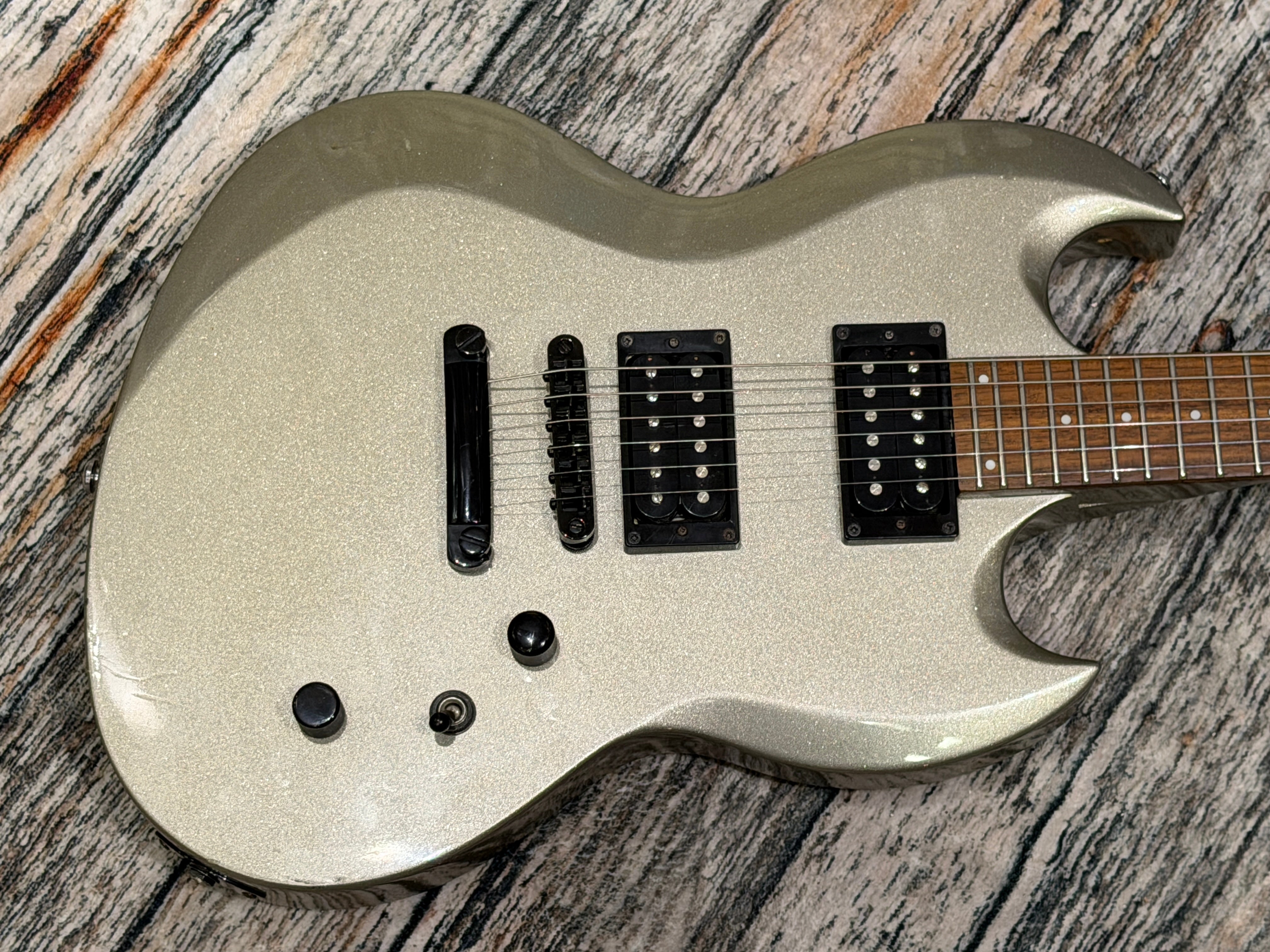 ESP LTD Viper 50 - Silver – Badlands Guitars Limited