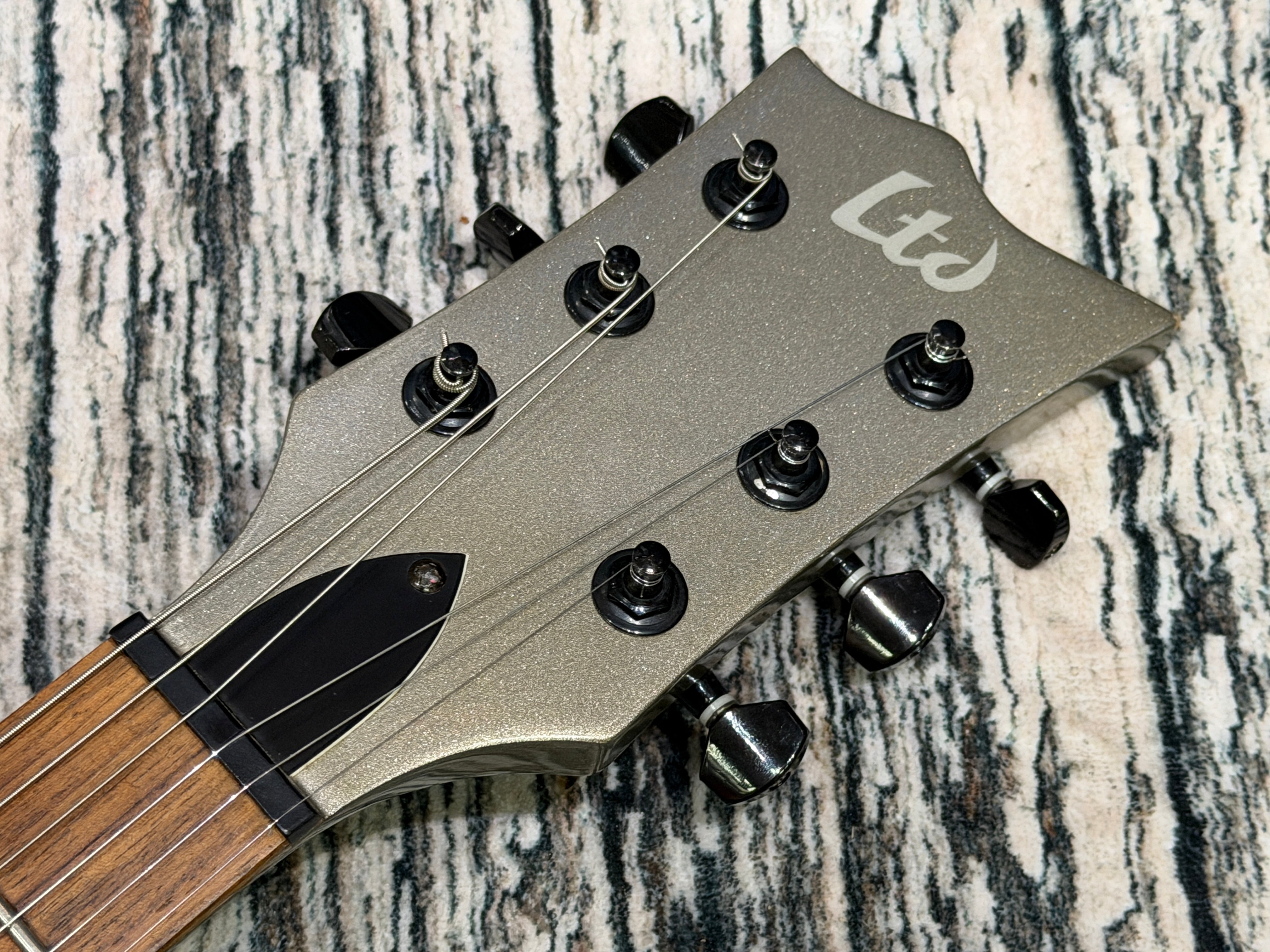 ESP LTD Viper 50 - Silver – Badlands Guitars Limited