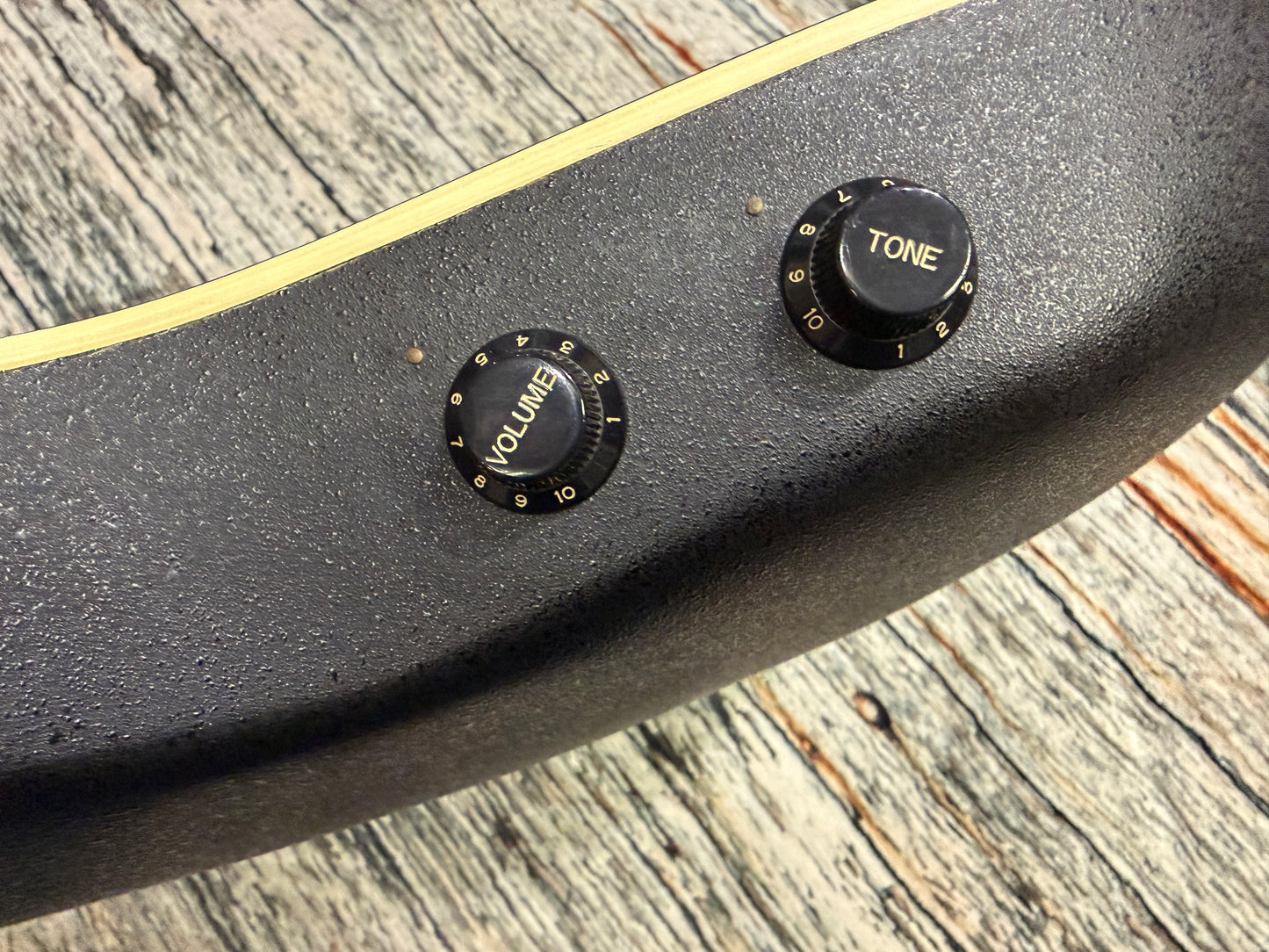 Celebrity by Ovation - CC57 electro acoustic medium bowl back