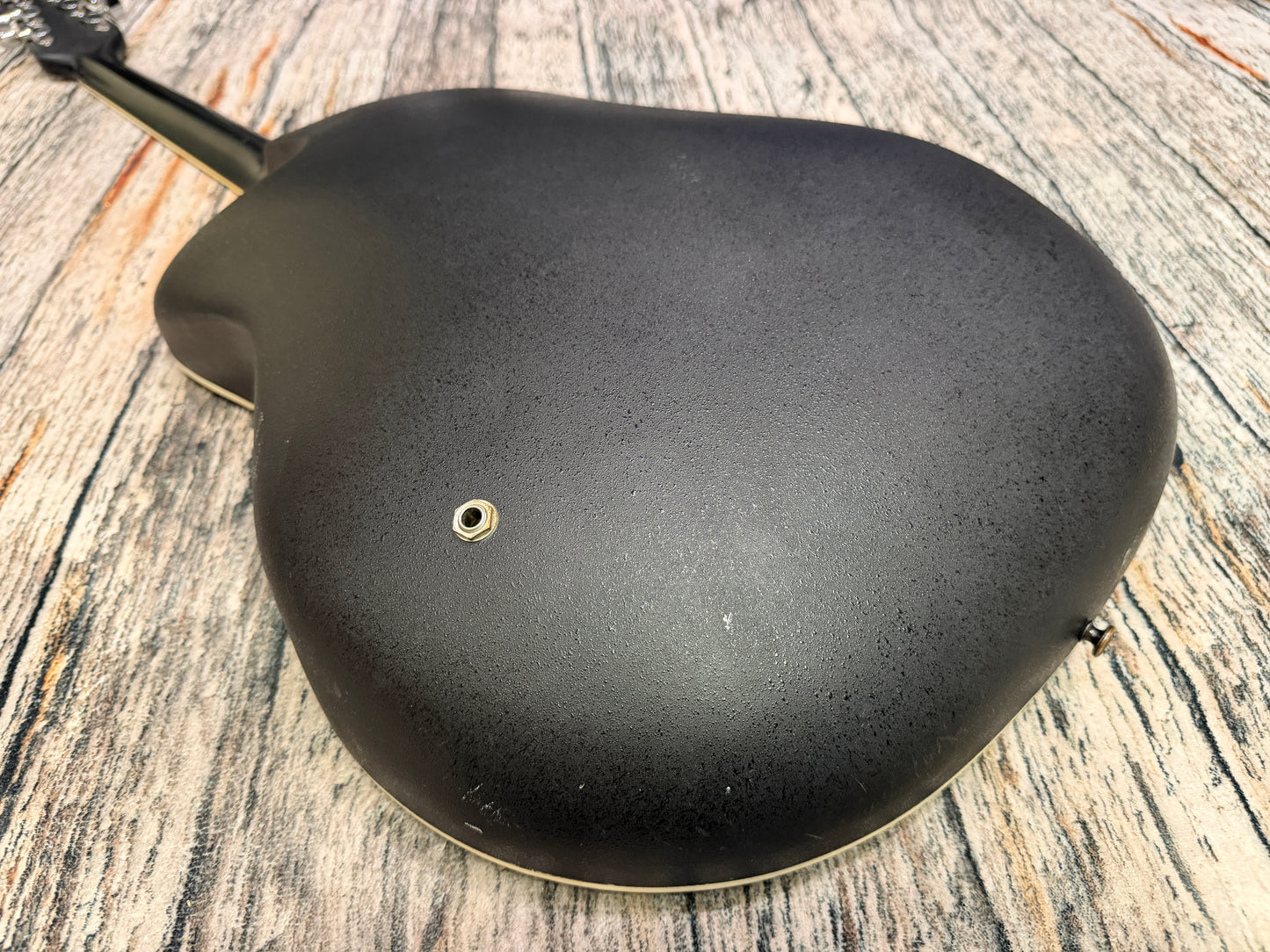 Celebrity by Ovation - CC57 electro acoustic medium bowl back