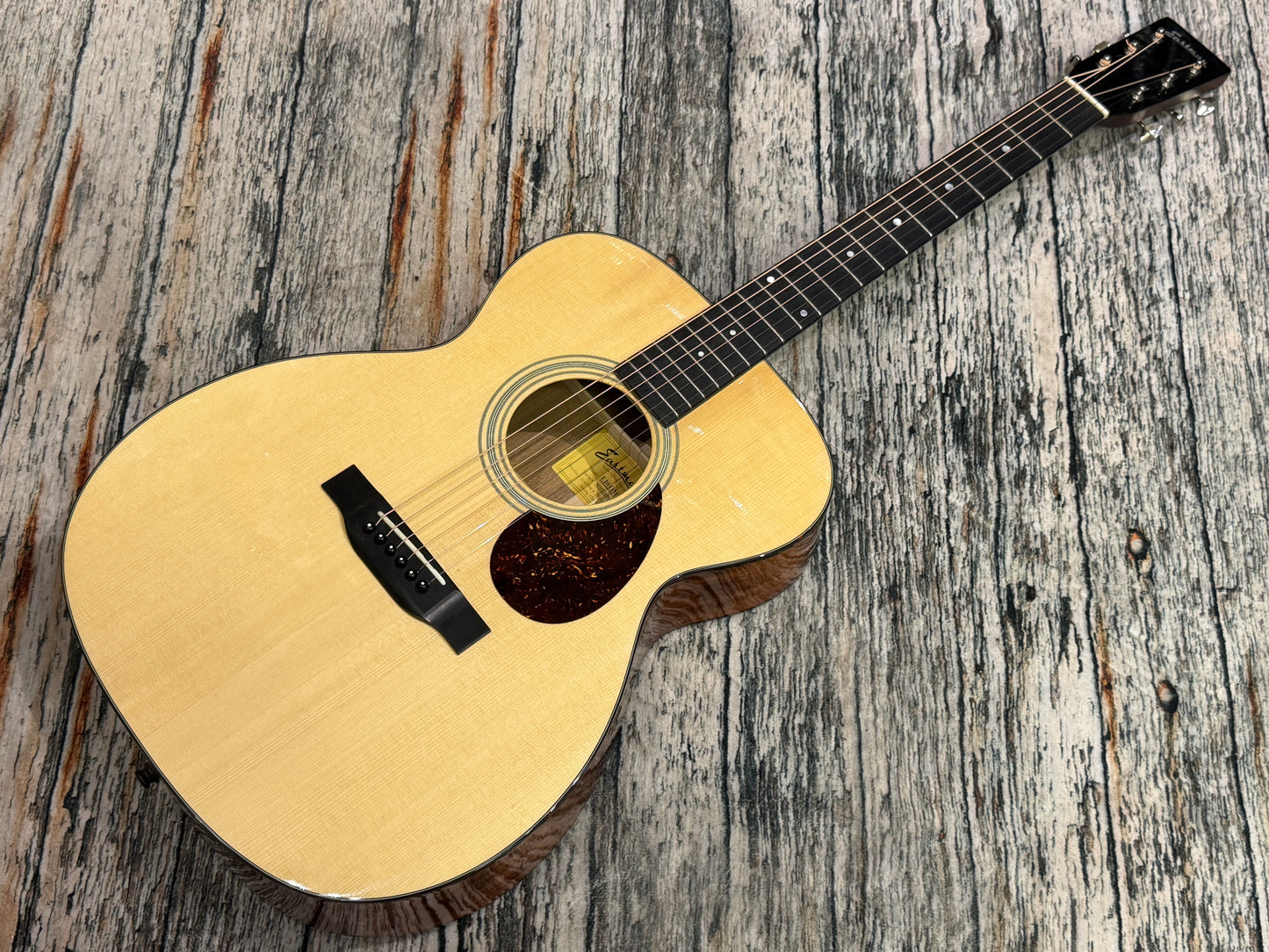 Eastman E10-OM All solid acoustic - B Stock