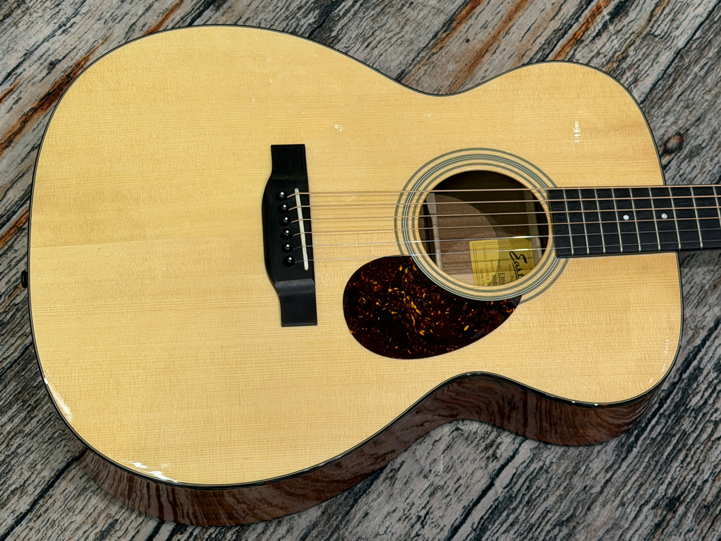 Eastman E10-OM All solid acoustic - B Stock