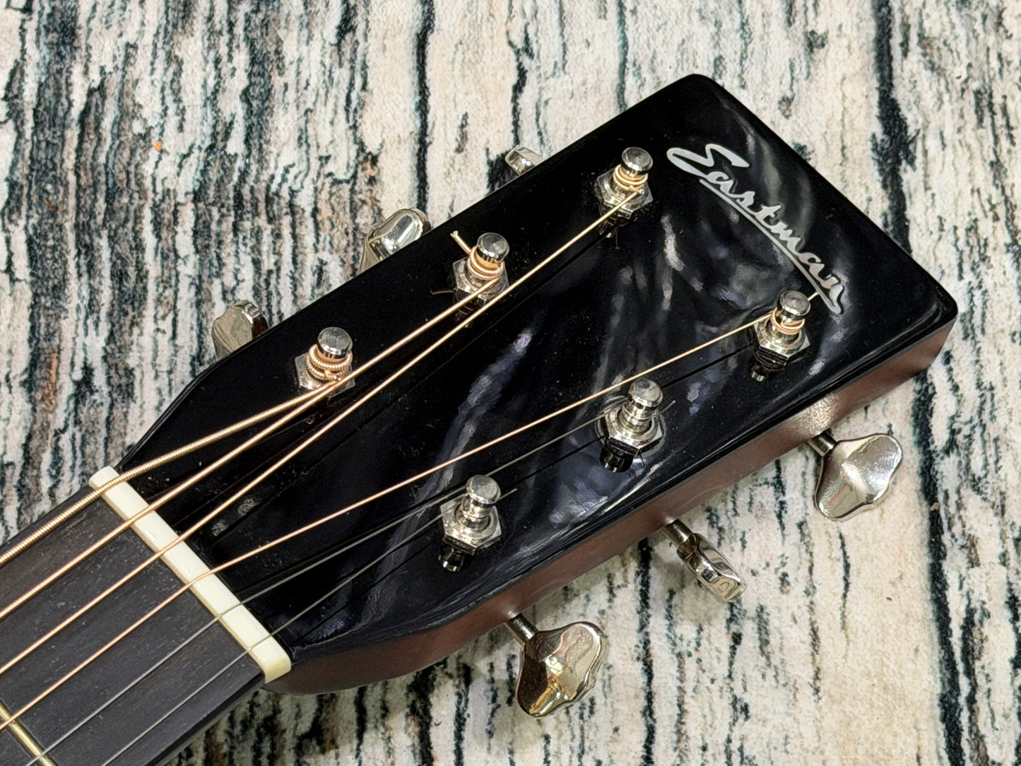 Eastman E10-OM All solid acoustic - B Stock