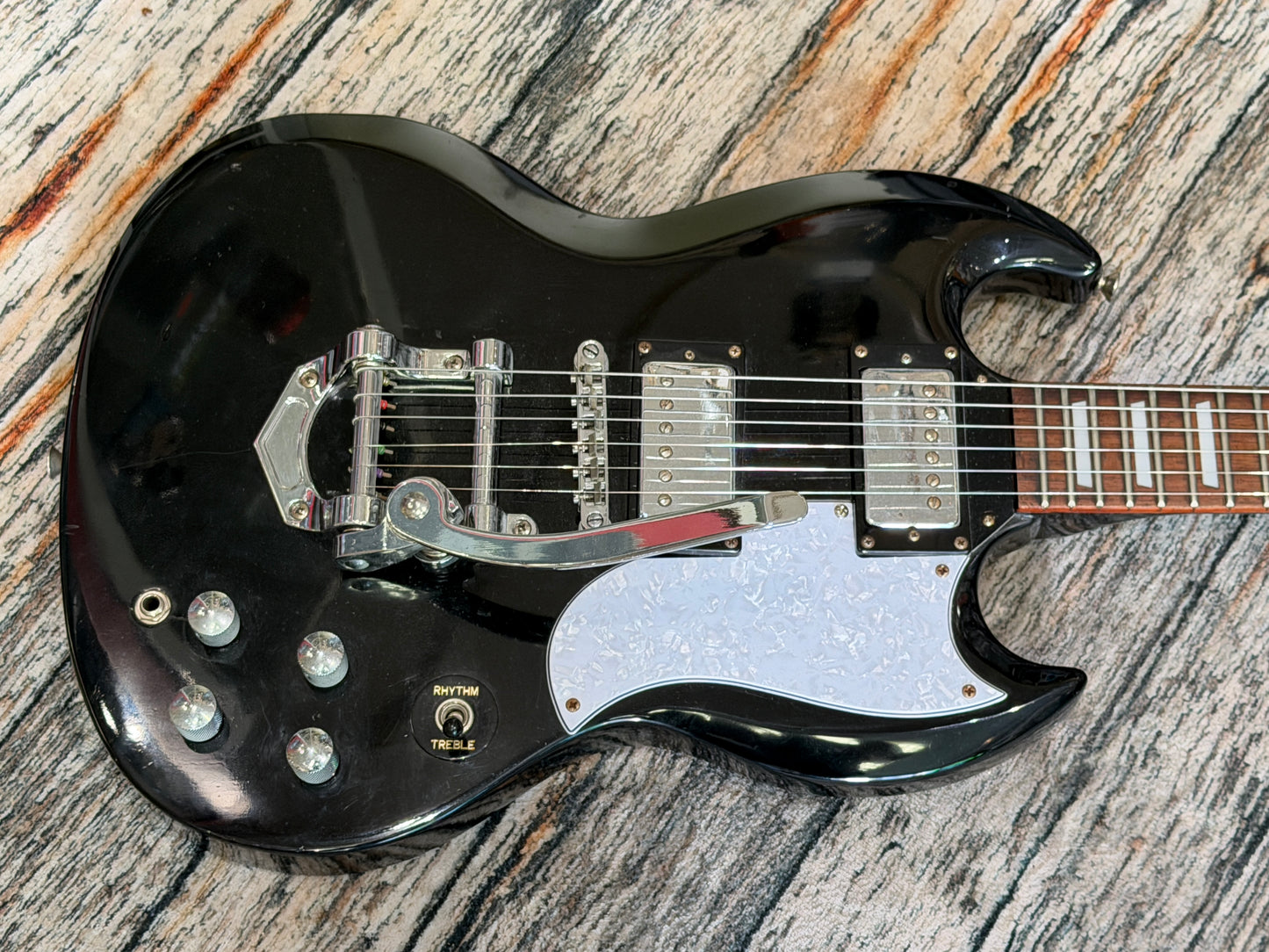Vintage SG, Bigsby Modded