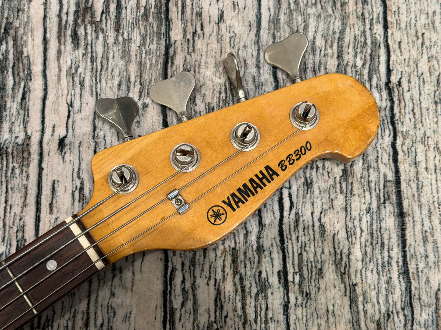 Yamaha BB300 bass - Japan