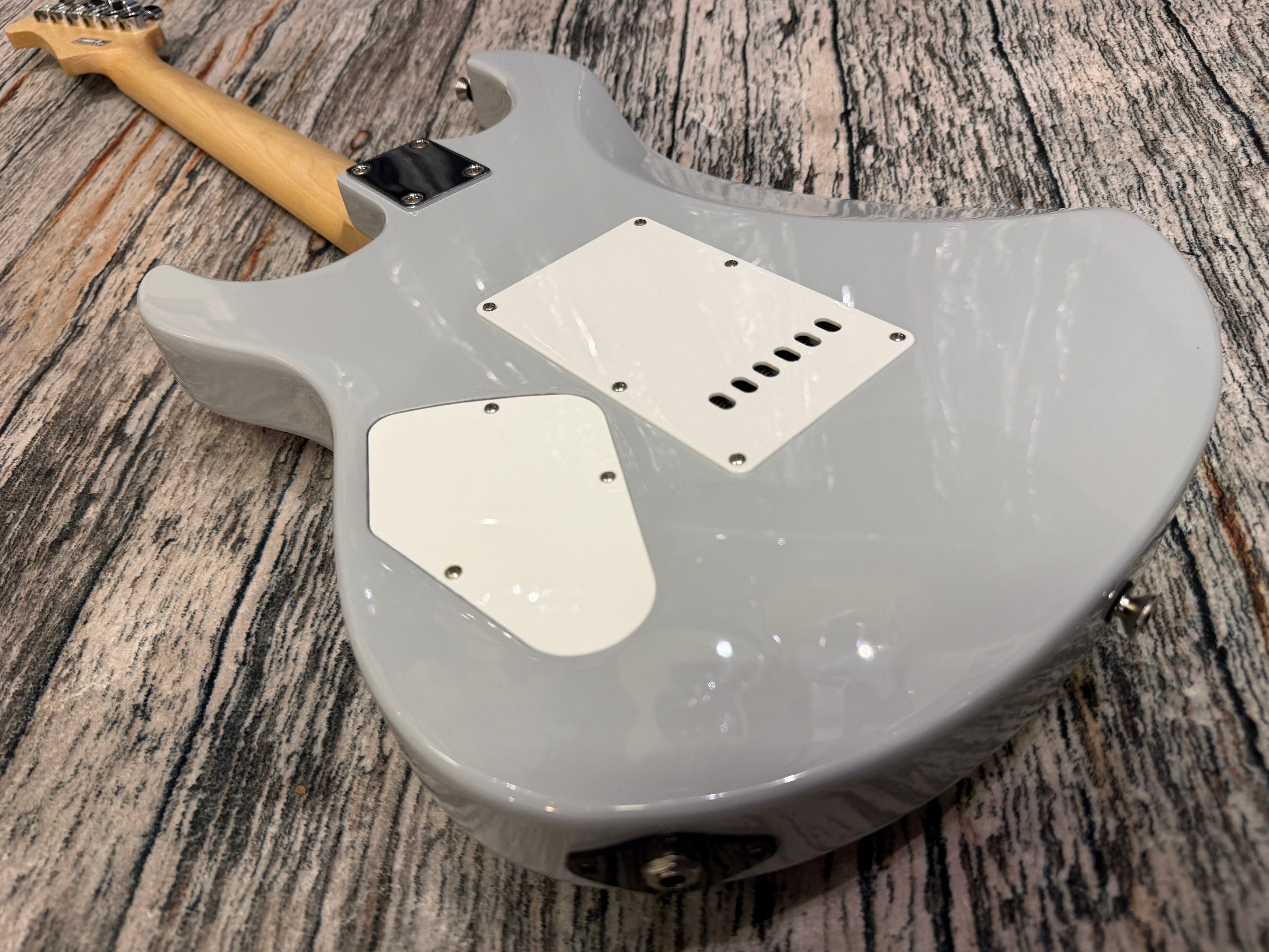 Yamaha Pacifica PAC 112VM – Badlands Guitars Limited