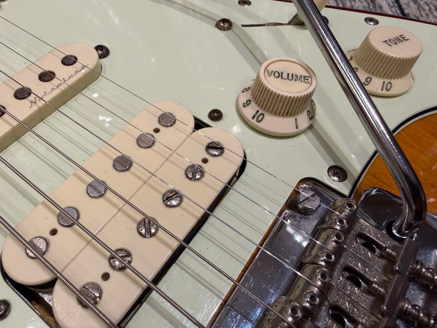 Fender Mexican Deluxe Stratocaster HSS - 2020