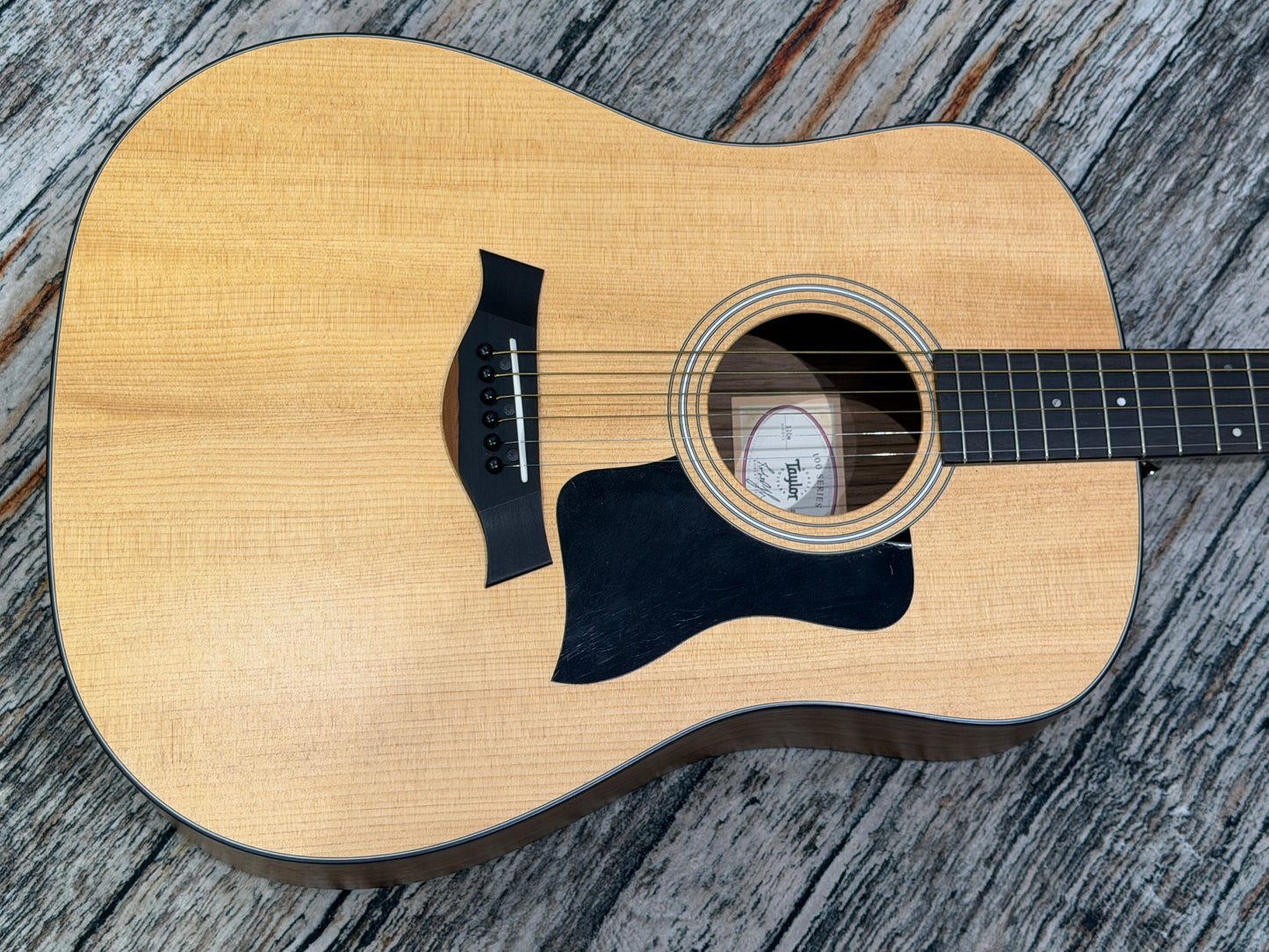Taylor 110E electro dreadnought & case