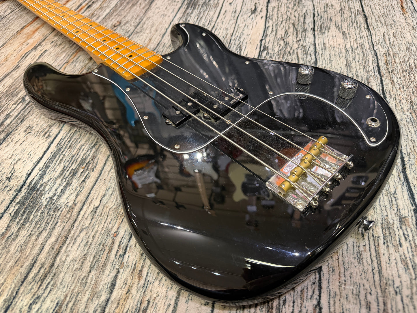 Vintage "Reissued" series - Tony Butler P Bass