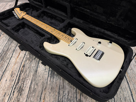 Charvel Pro-Mod San Dimas Style 1 HSS HT case, Mint example!