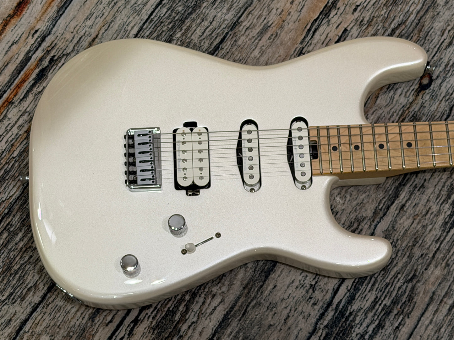 Charvel Pro-Mod San Dimas Style 1 HSS HT case, Mint example!