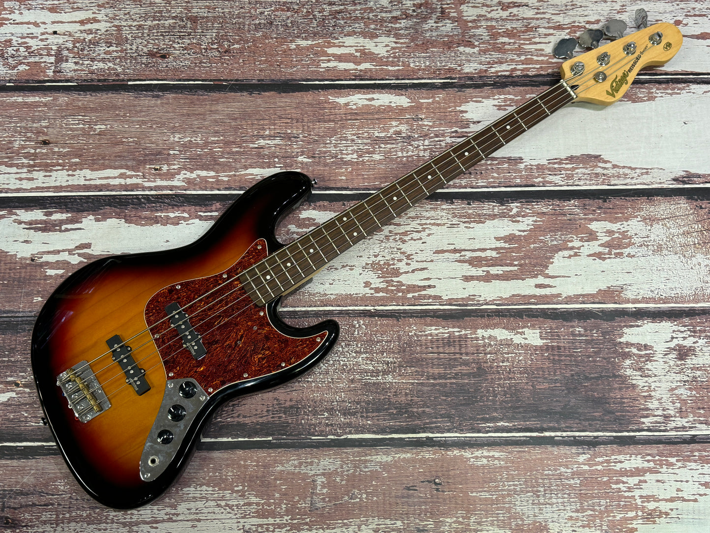 Vintage VJ74 Jazz bass £199