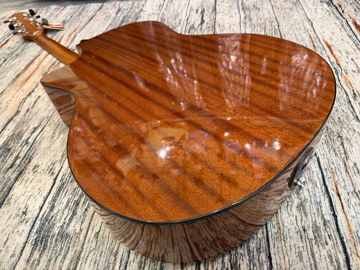 Crafter HG250−CE−N Electro Acoustic