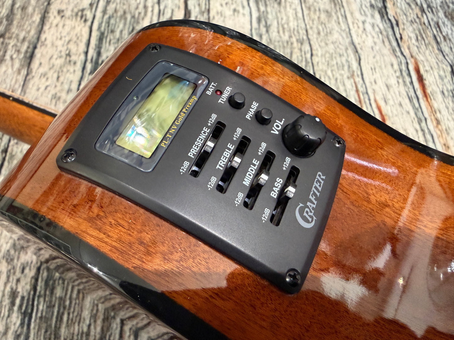 Crafter HG250−CE−N Electro Acoustic