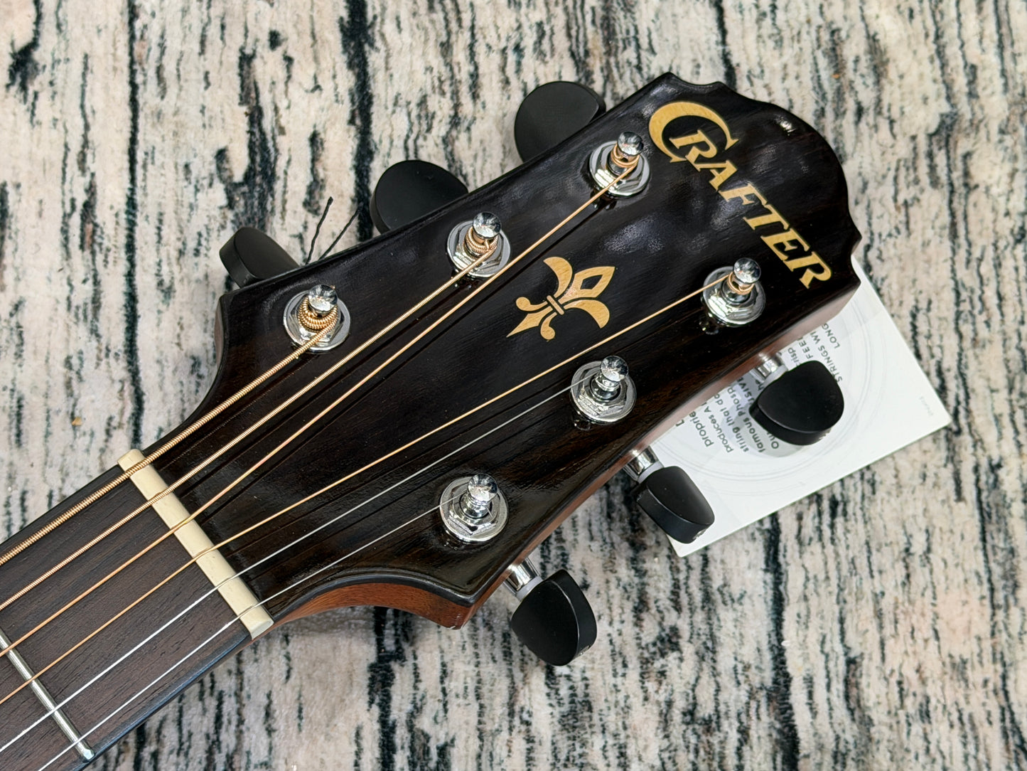 Crafter HJ250−CE−N Electro Acoustic Jumbo