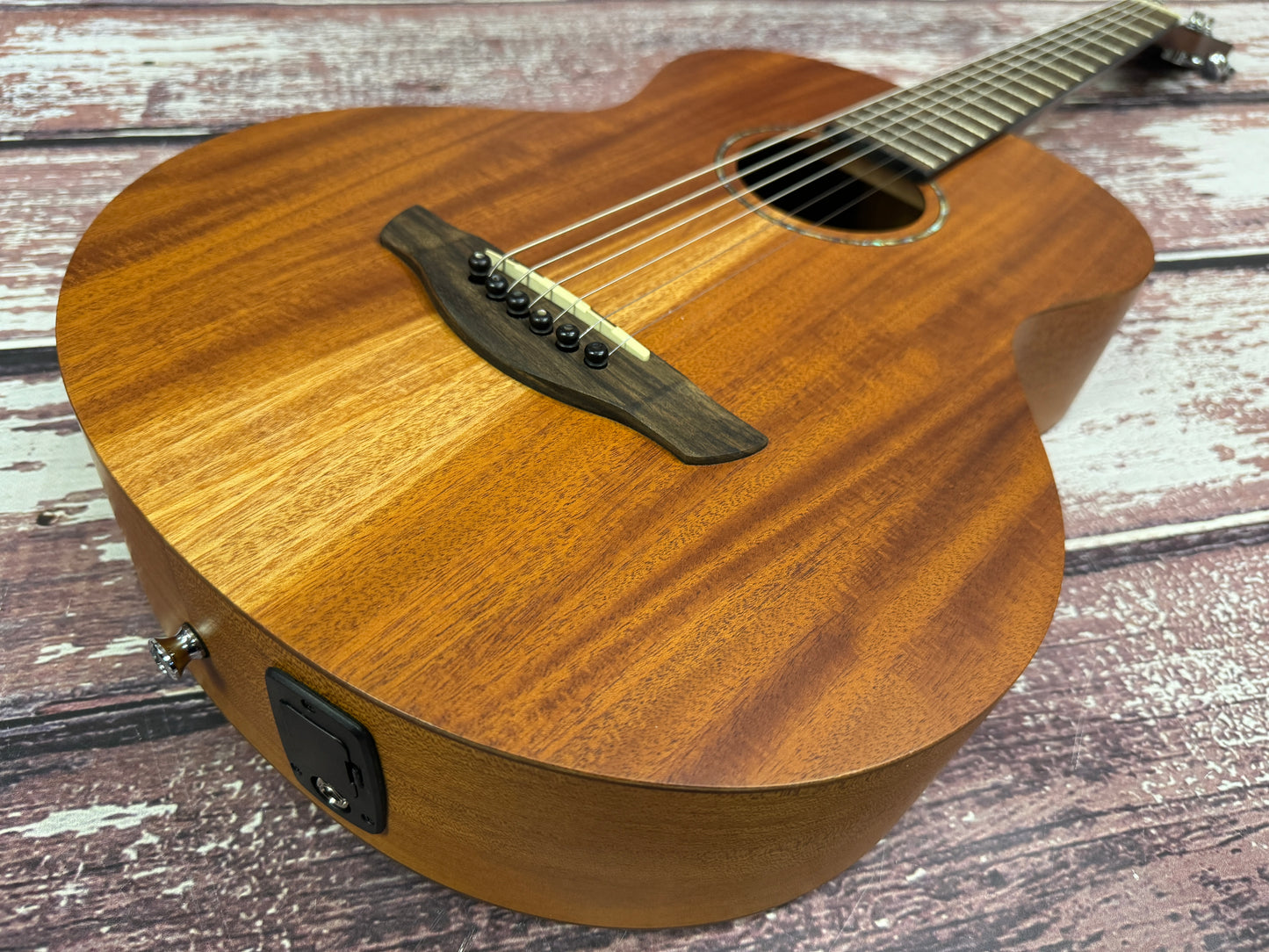 Faith Nomad Mini Neptune Mahogany Travel electro acoustic