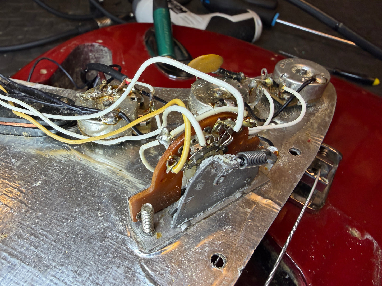 Fender Stratocaster 1979 Original - Hard Tail - Transparent Red