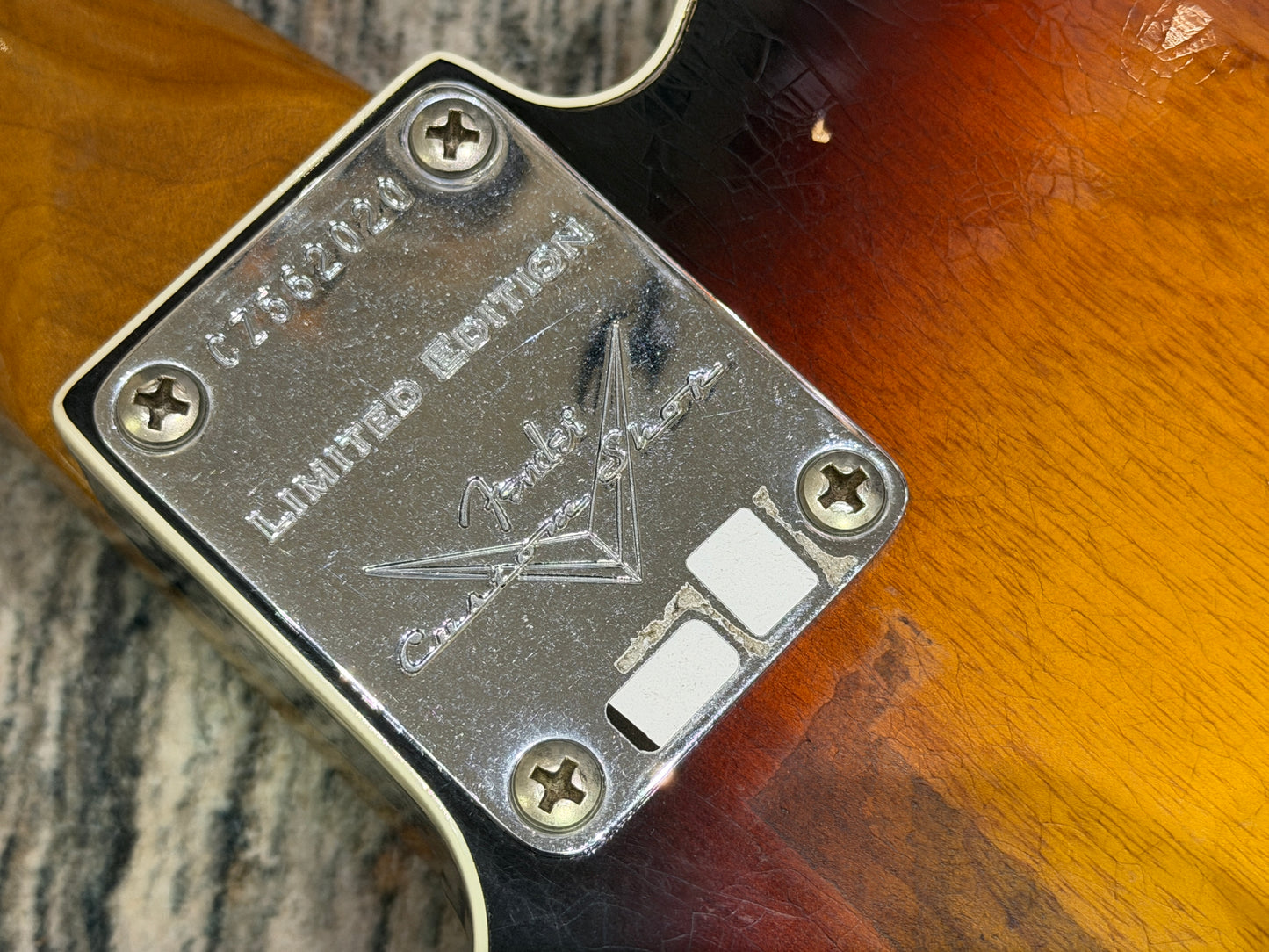 Fender Custom Shop  Limited Edition '63 Relic Sunburst Telecaster