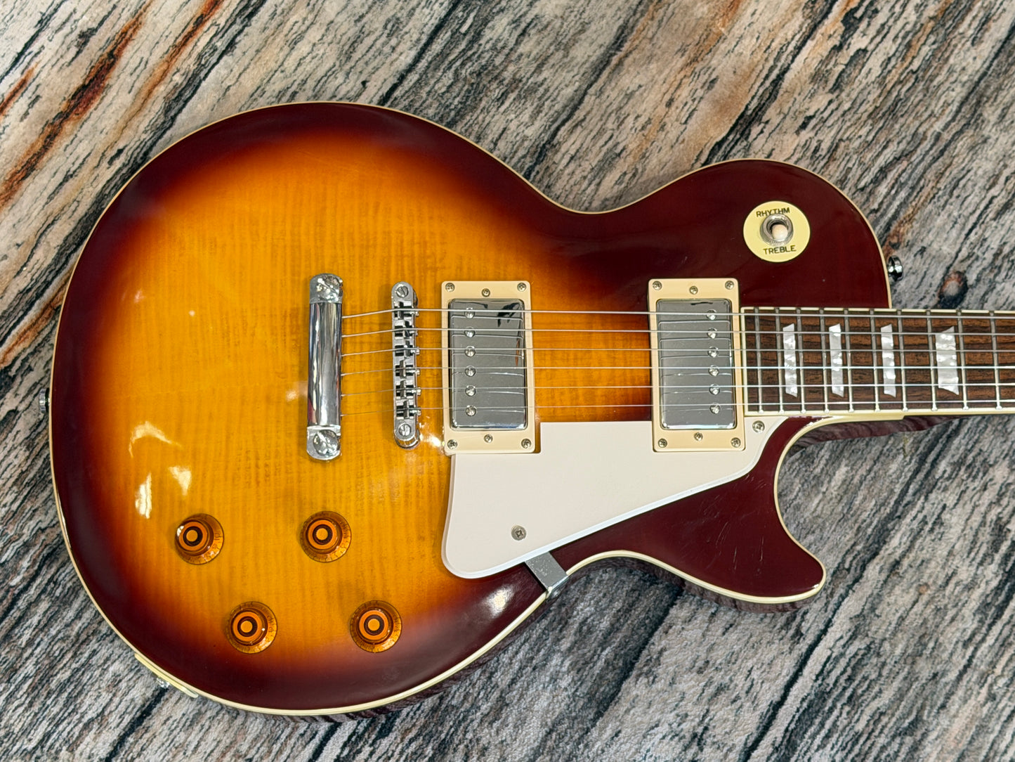 Epiphone Les Paul Standard, Sunburst
