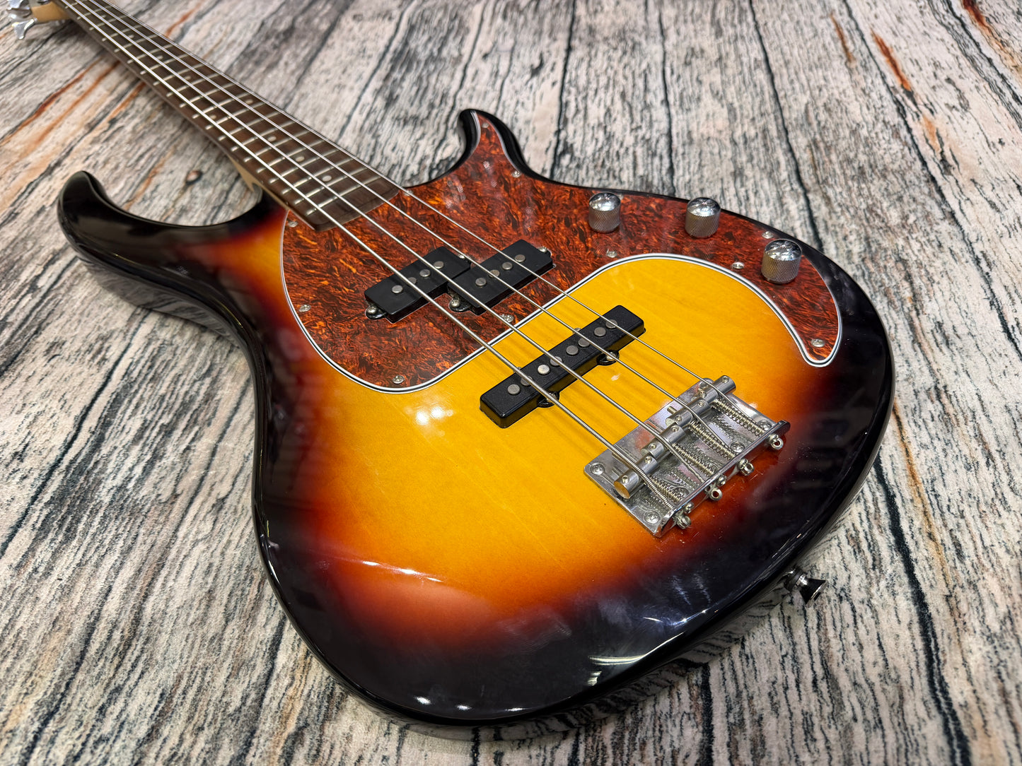 Peavey Milestone Bass