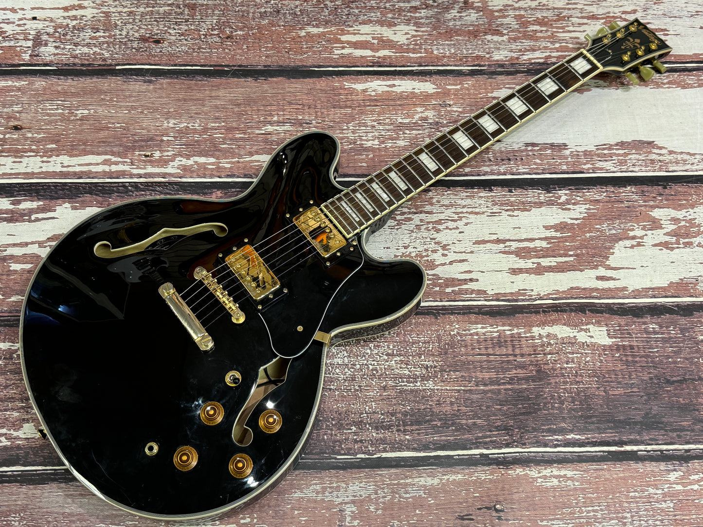 Vintage VSA500 Black (Lucille)