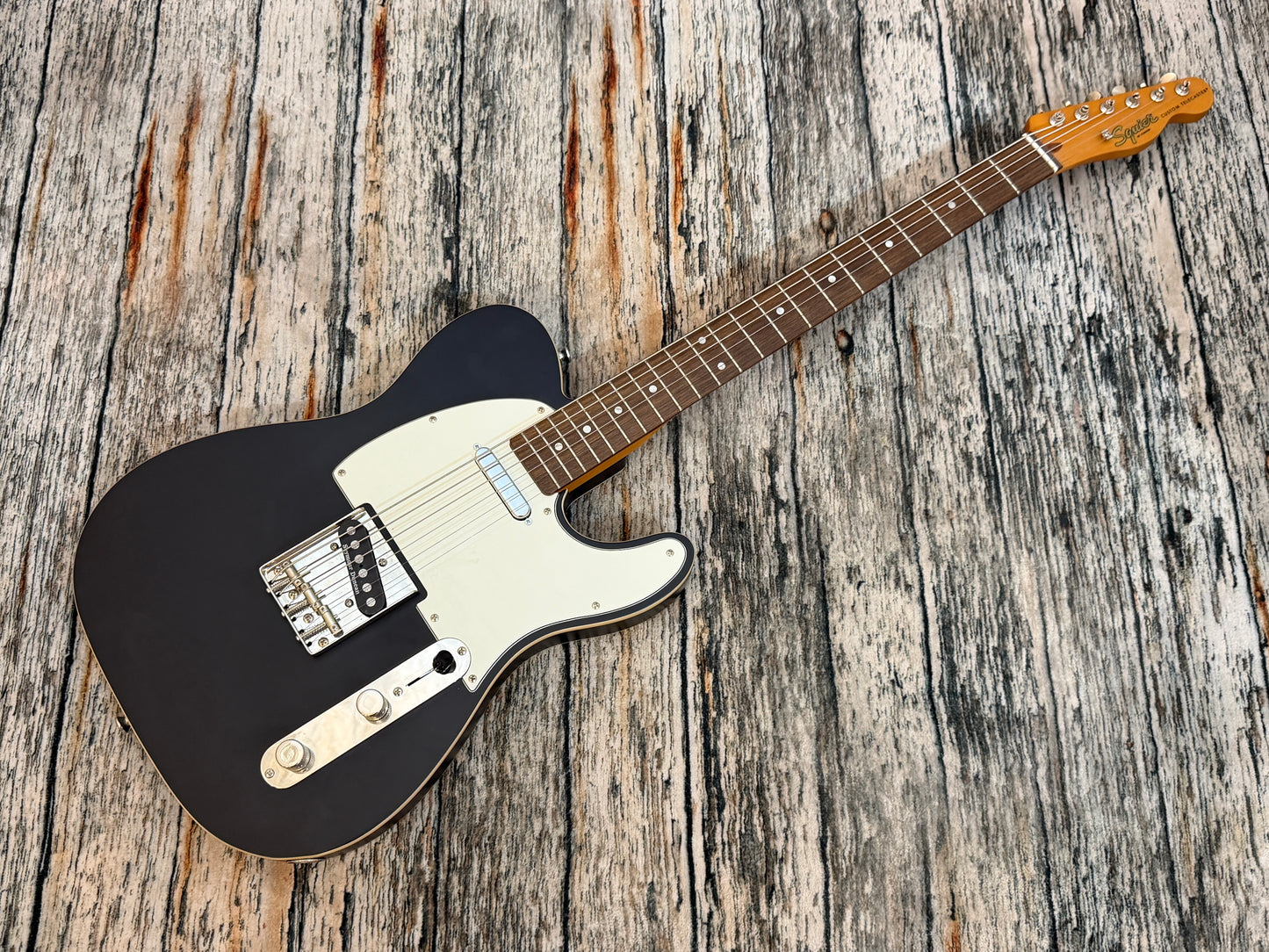 Squier Classic Vibe Bariton Custom Telecaster - Satin black Seymour Duncan loaded!