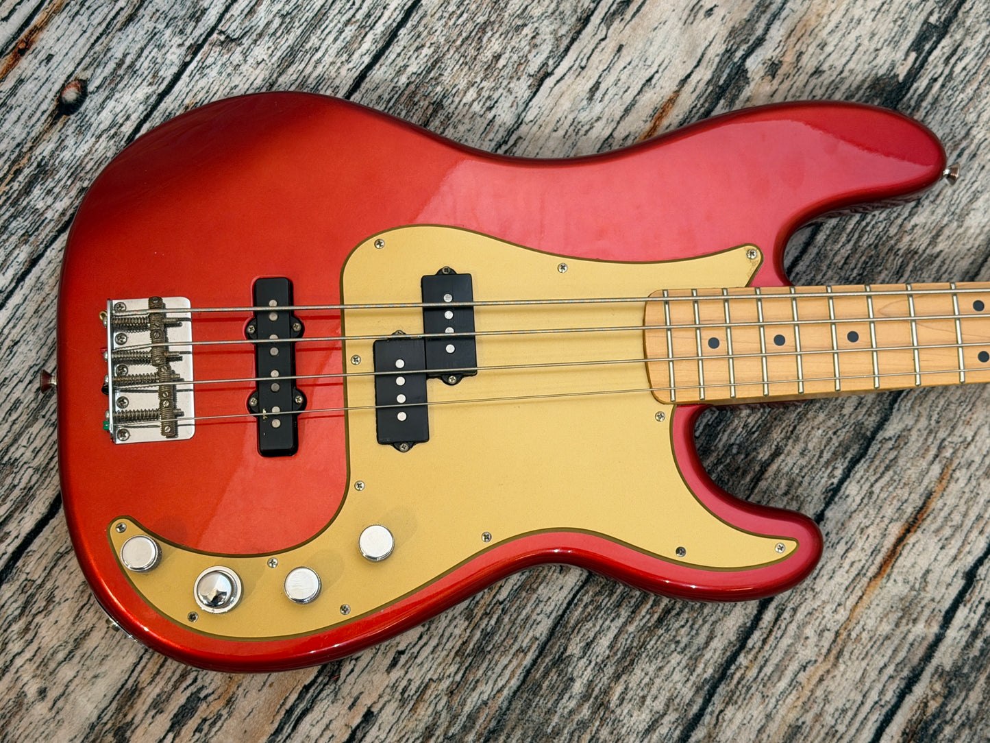 Fender Deluxe Active Precision Bass Special