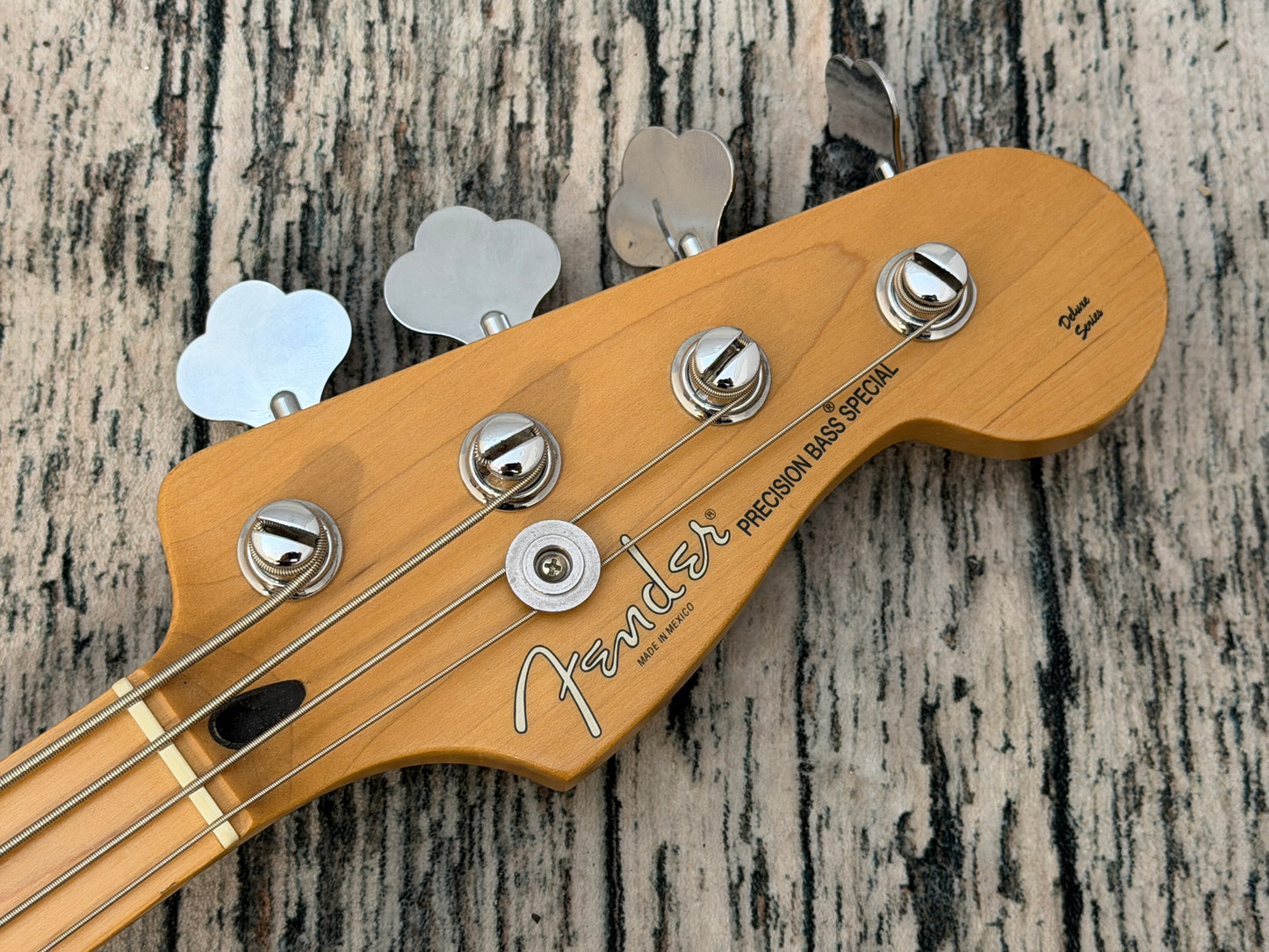 Fender Deluxe Active Precision Bass Special