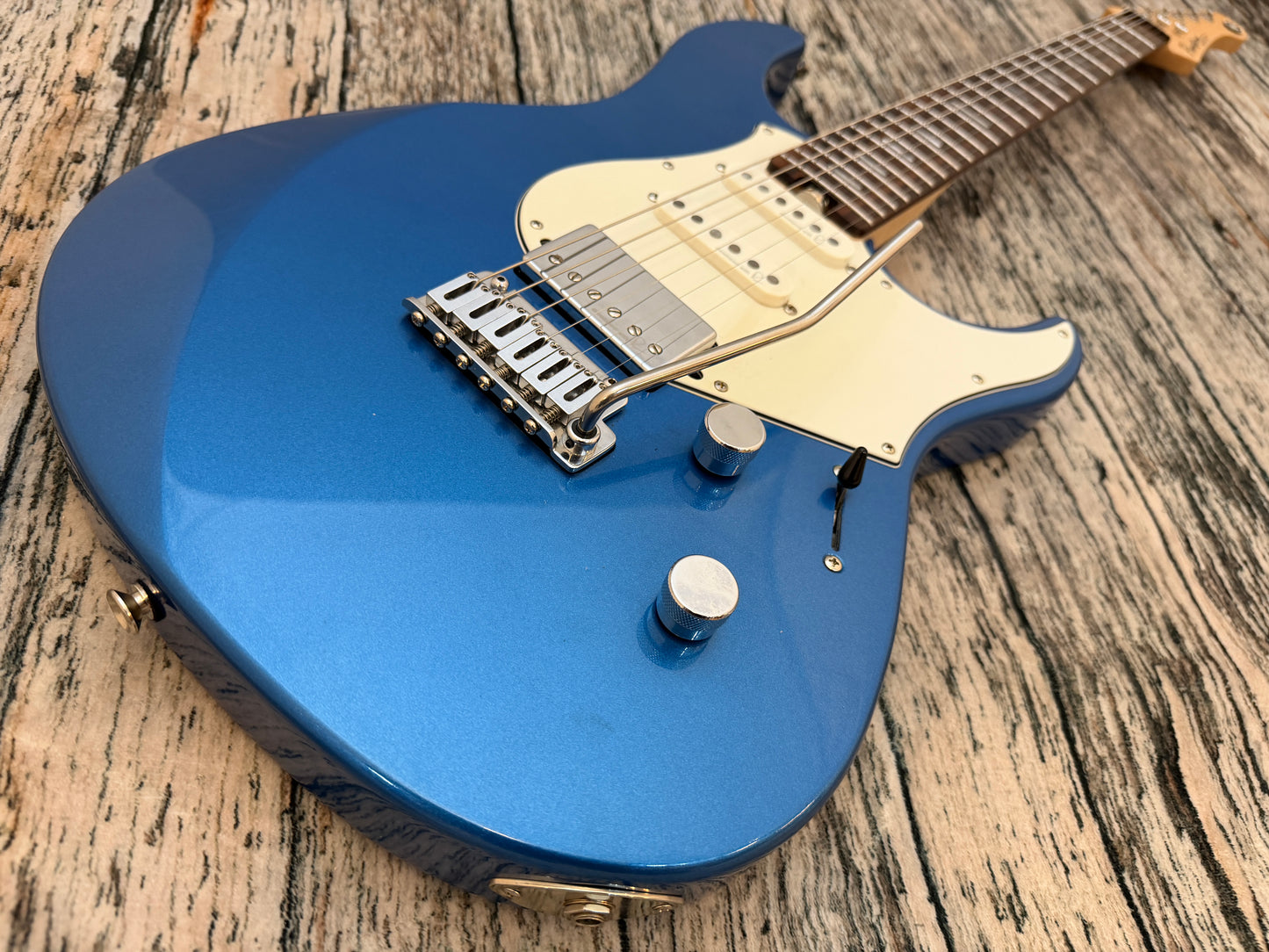 Yamaha Pacifica Standard plus PACS+12M Sparkle Blue