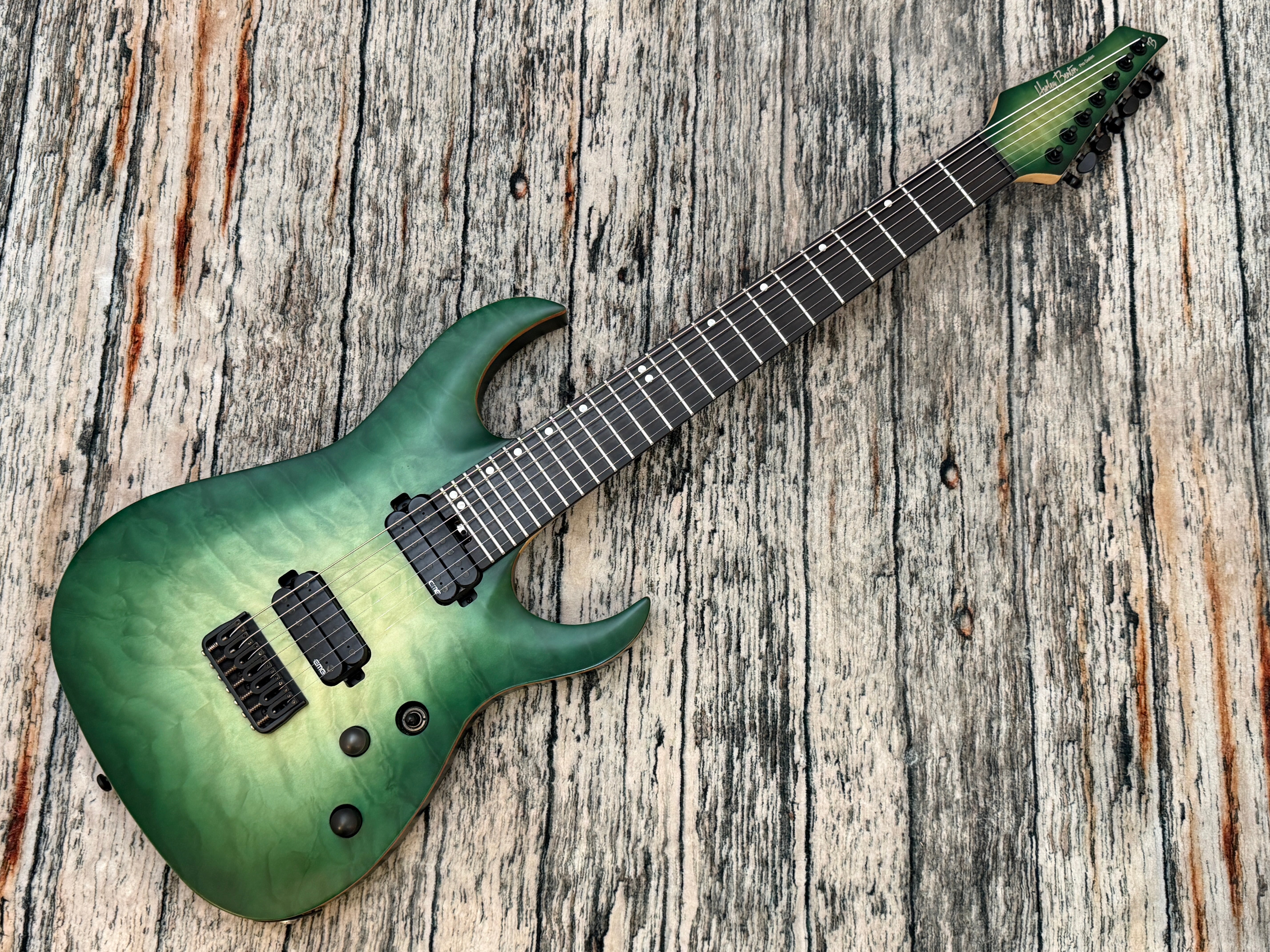 Harley Benton Amarok 7 bt egnt quilted burst Professional Series