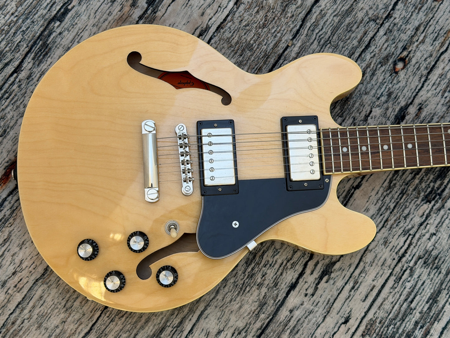 Epiphone ES-339 smaller body semi hollow