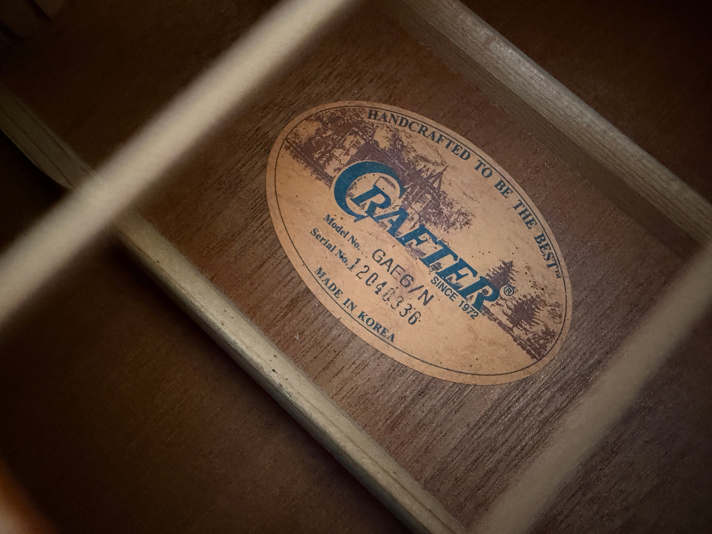 Crafter GAE6 Electro acoustic Grand Auditorium