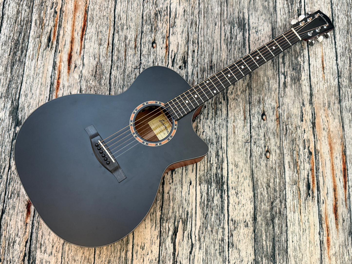 Eastman AC112-2CE All solid elctro acoustic