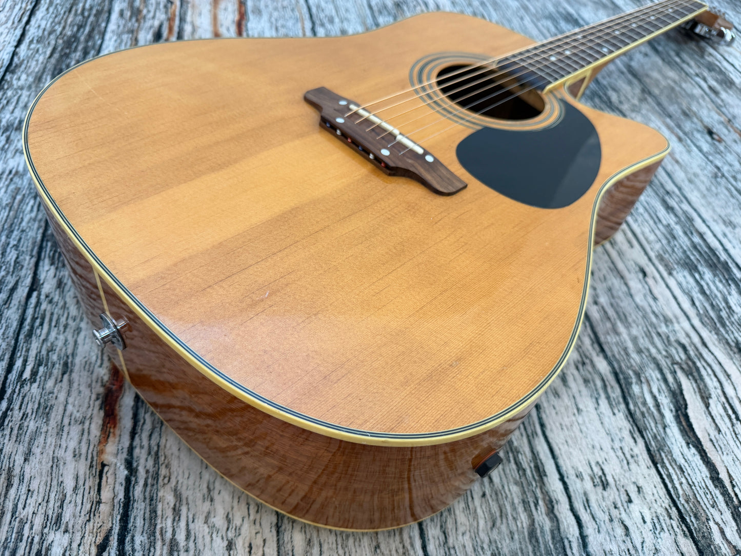 Earthfire Heatwave GA3090E Dreadnought solid top Electro acoustic