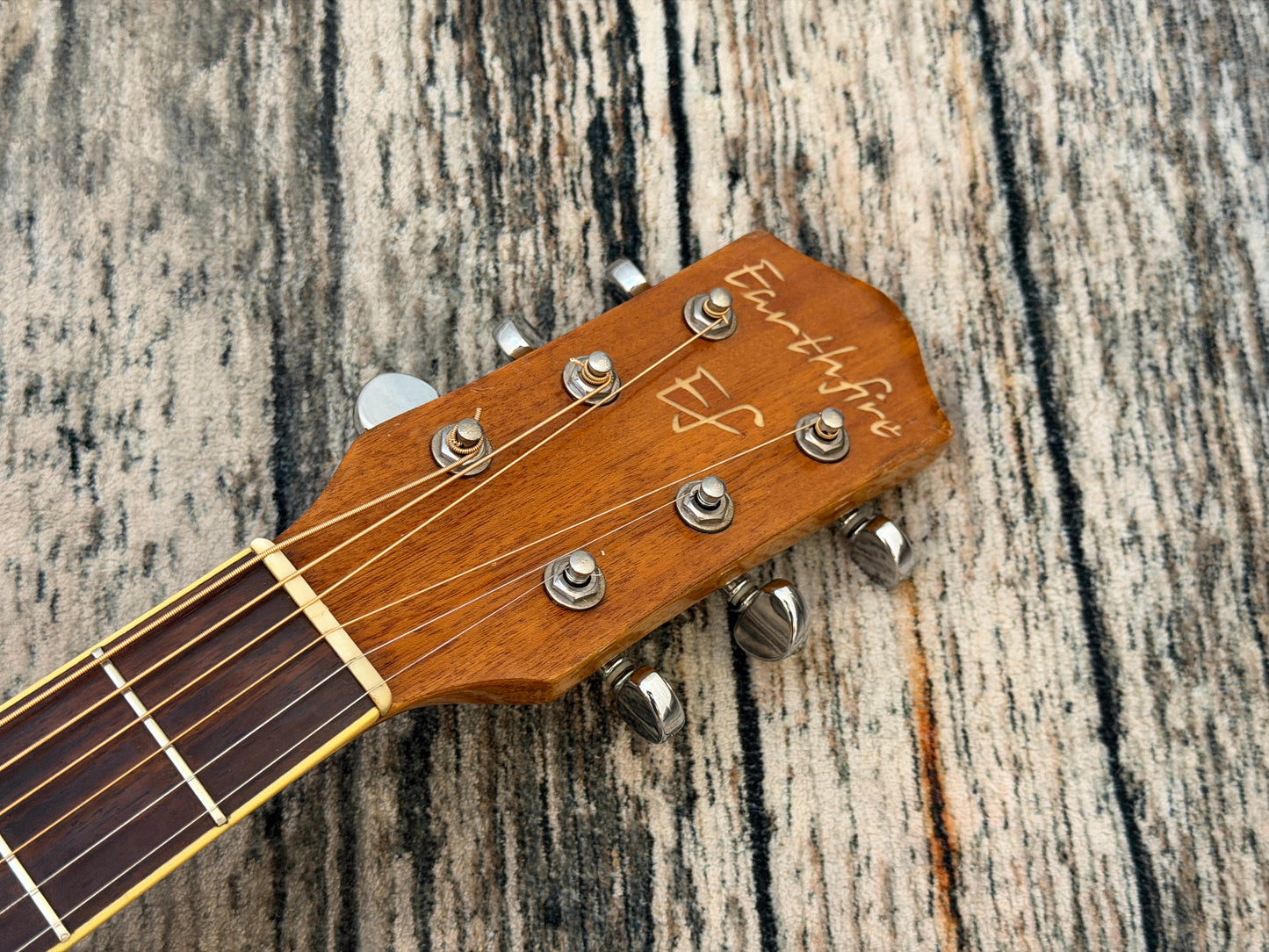 Earthfire Heatwave GA3090E Dreadnought solid top Electro acoustic