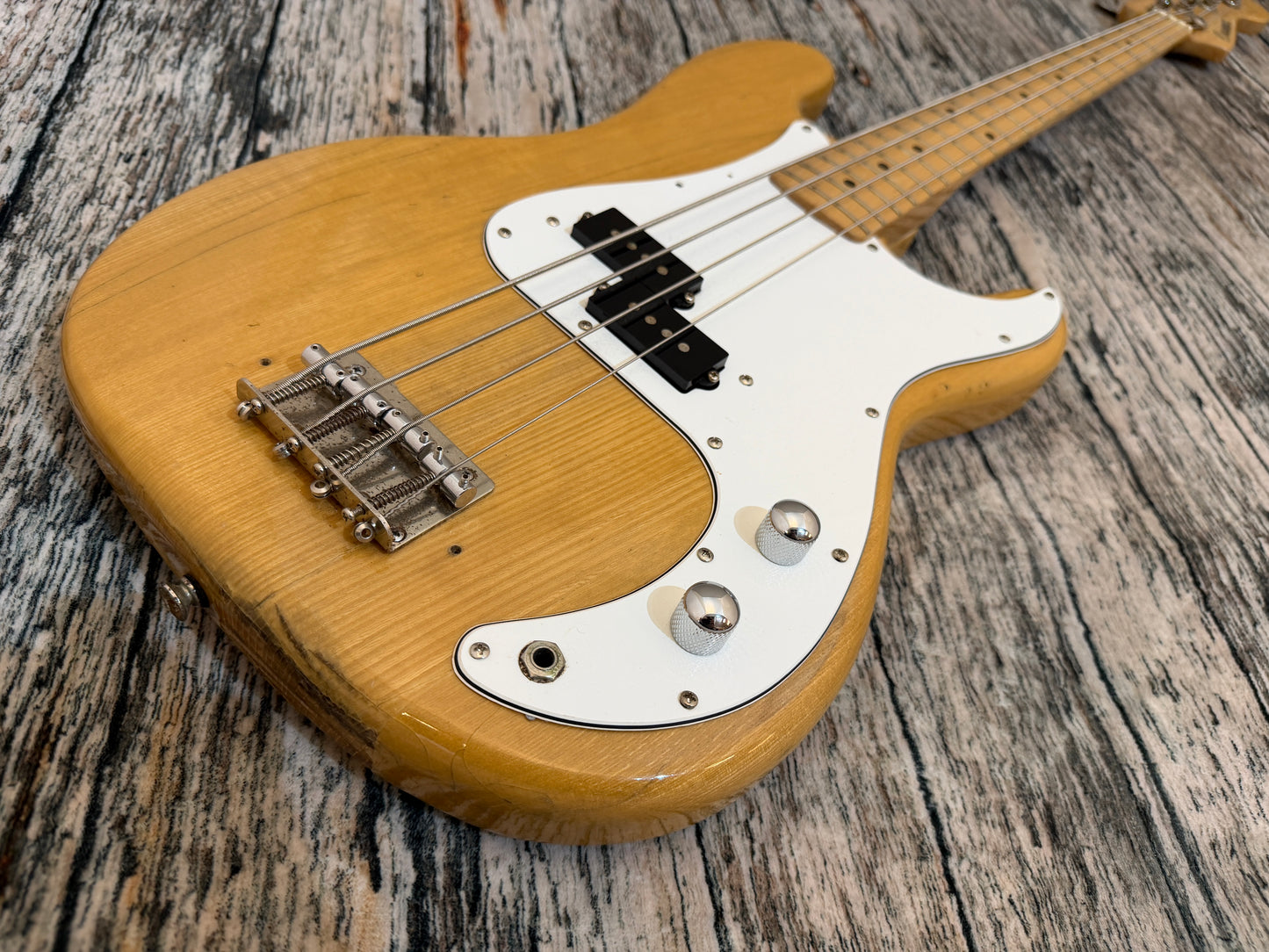 Columbus 70s/80s P-Bass - Japan