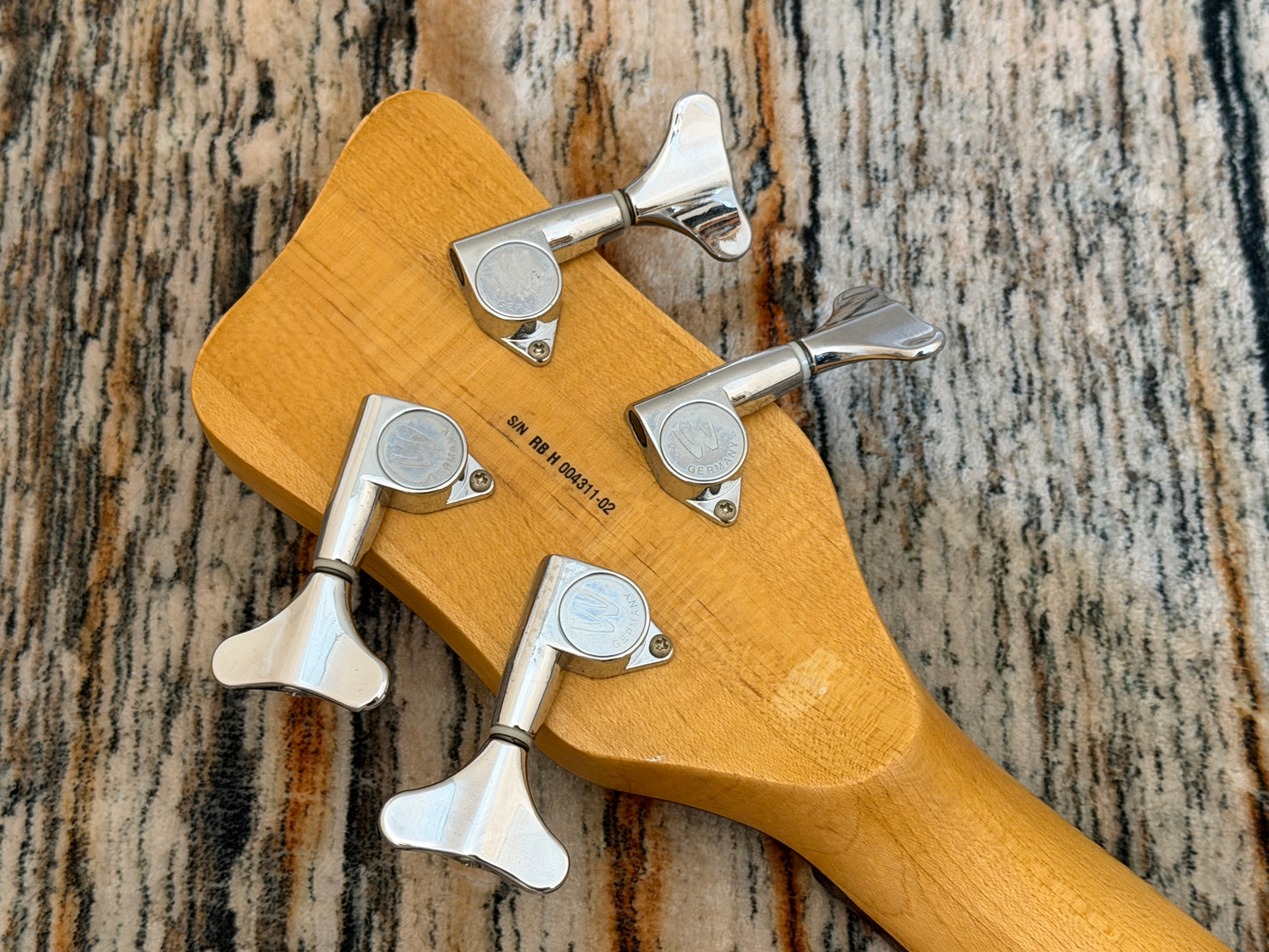 Warwick Rockbass Corvette Basic 4 string Almond Sunburst