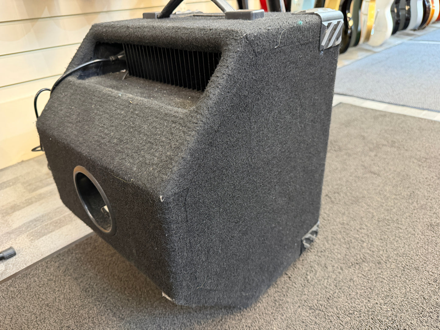 Hartke HS1200 120 kick back bass combo **COLLECTION ONLY**