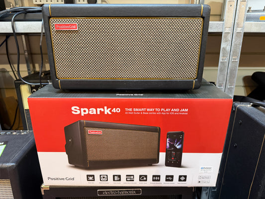 Positive Grid Spark 40 - Modelling guitar combo