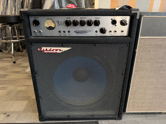 Ashdown MAG300 Bass combo - 300w 1 x 15" **COLLECTION ONLY**