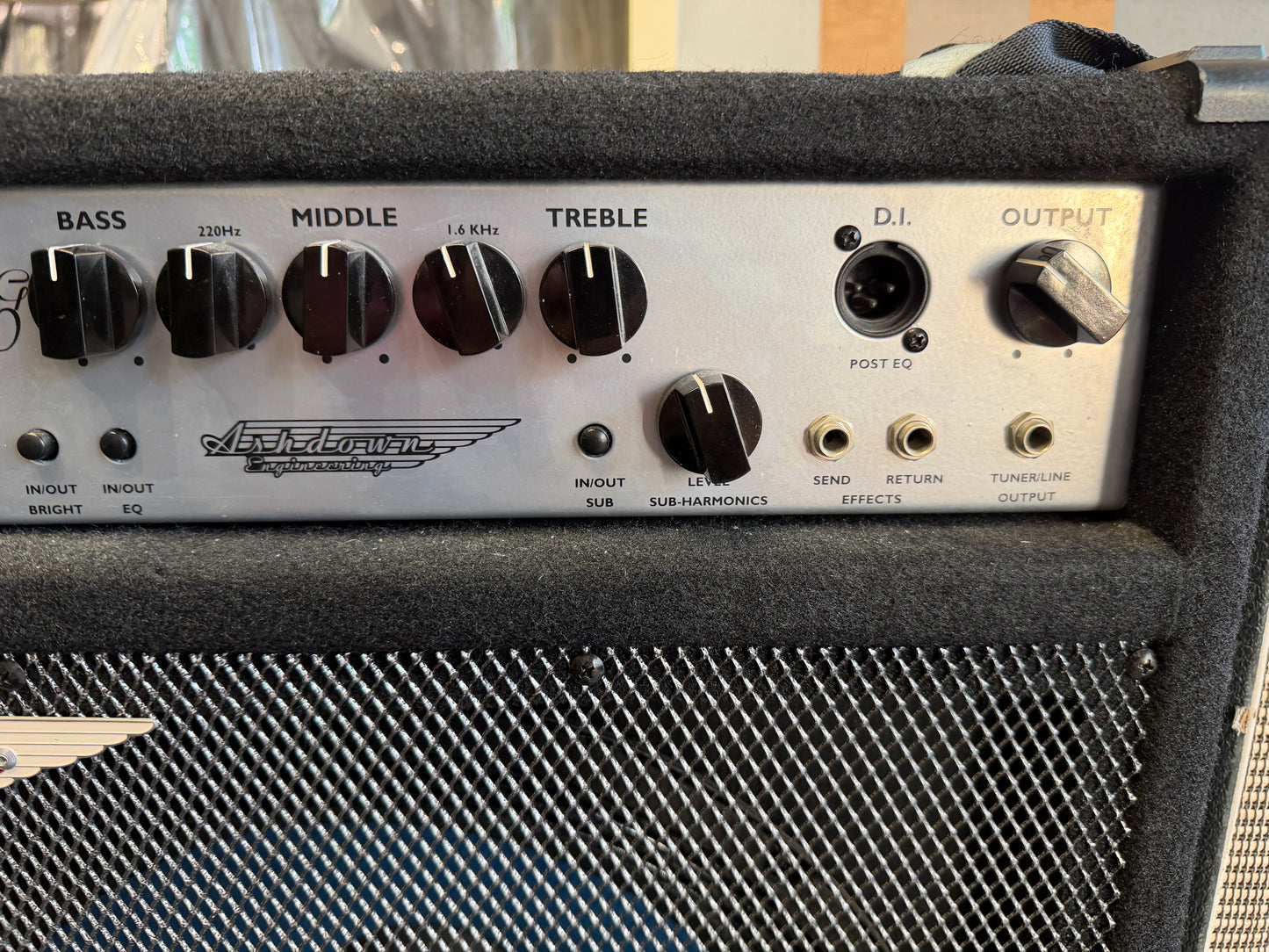 Ashdown MAG300 Bass combo - 300w 1 x 15" **COLLECTION ONLY**