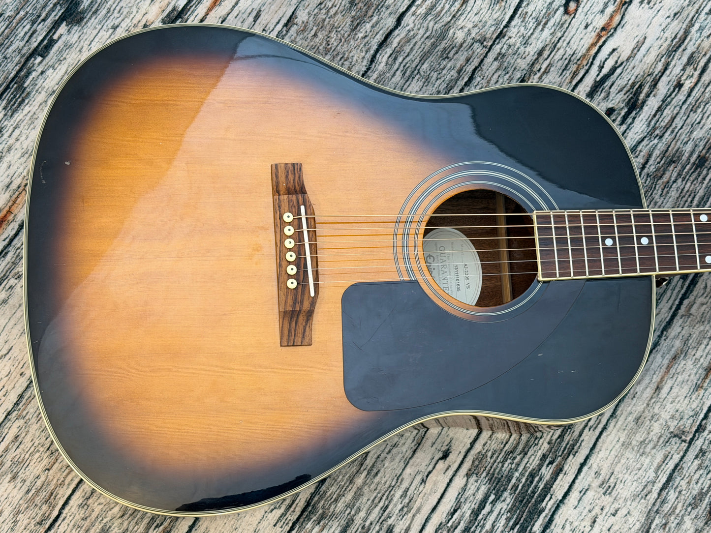 Epiphone AJ-220S VS