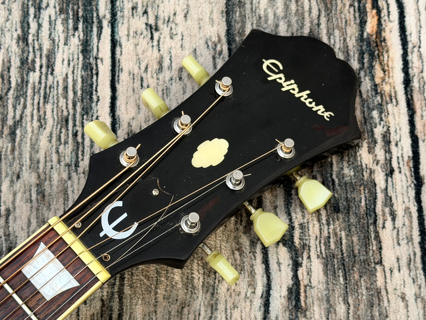 Epiphone EJ-160E VC John Lennon Limited edition - Battered!