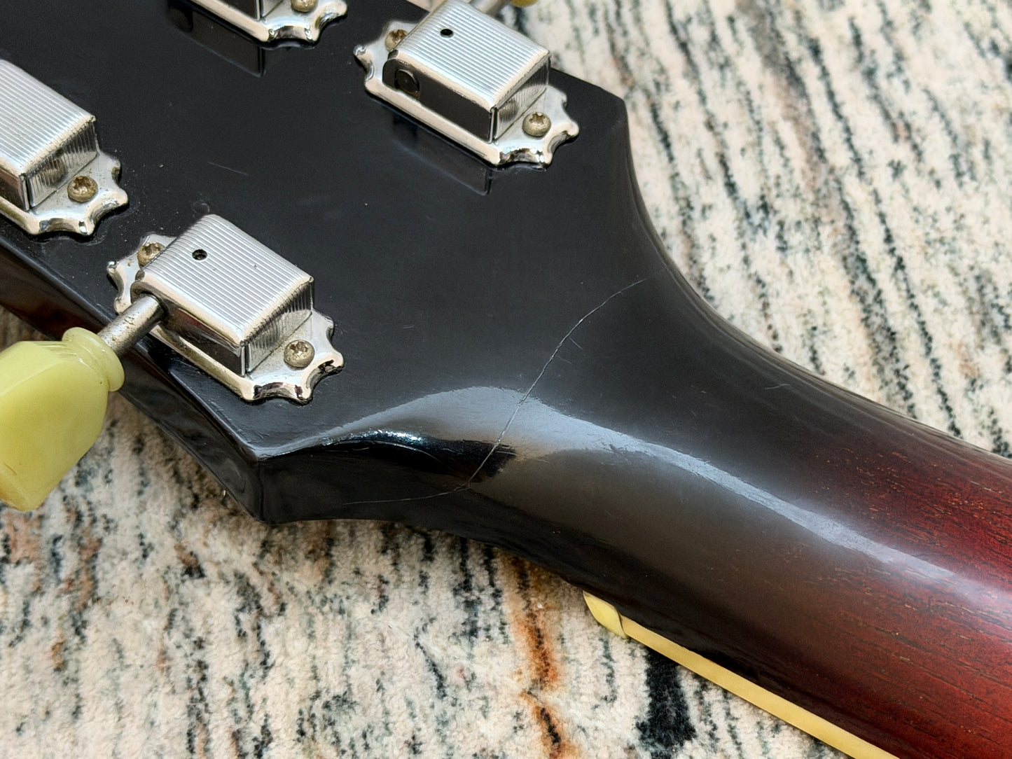 Epiphone EJ-160E VC John Lennon Limited edition - Battered!