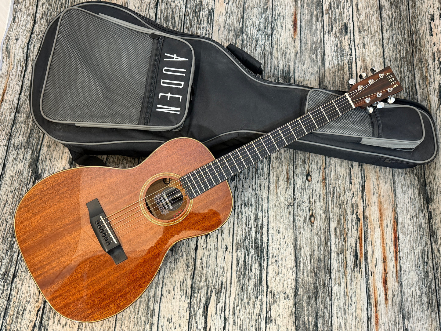 Auden Marlow - All solid mahogany Parlour with supernatural pre amp