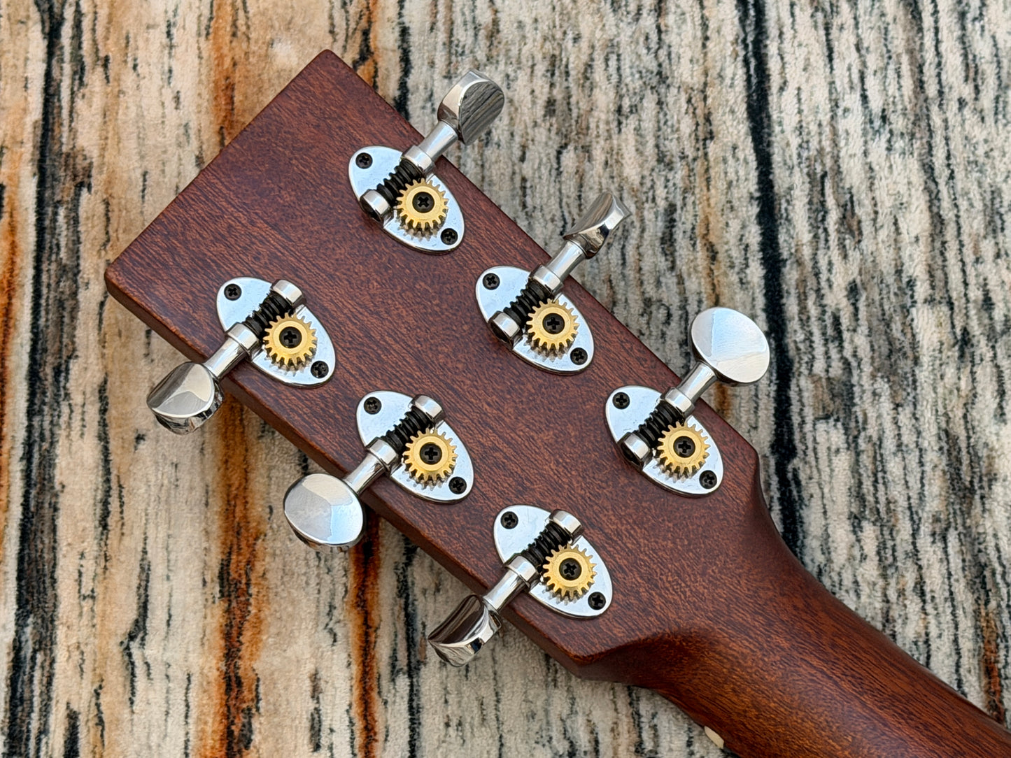 Auden Marlow - All solid mahogany Parlour with supernatural pre amp