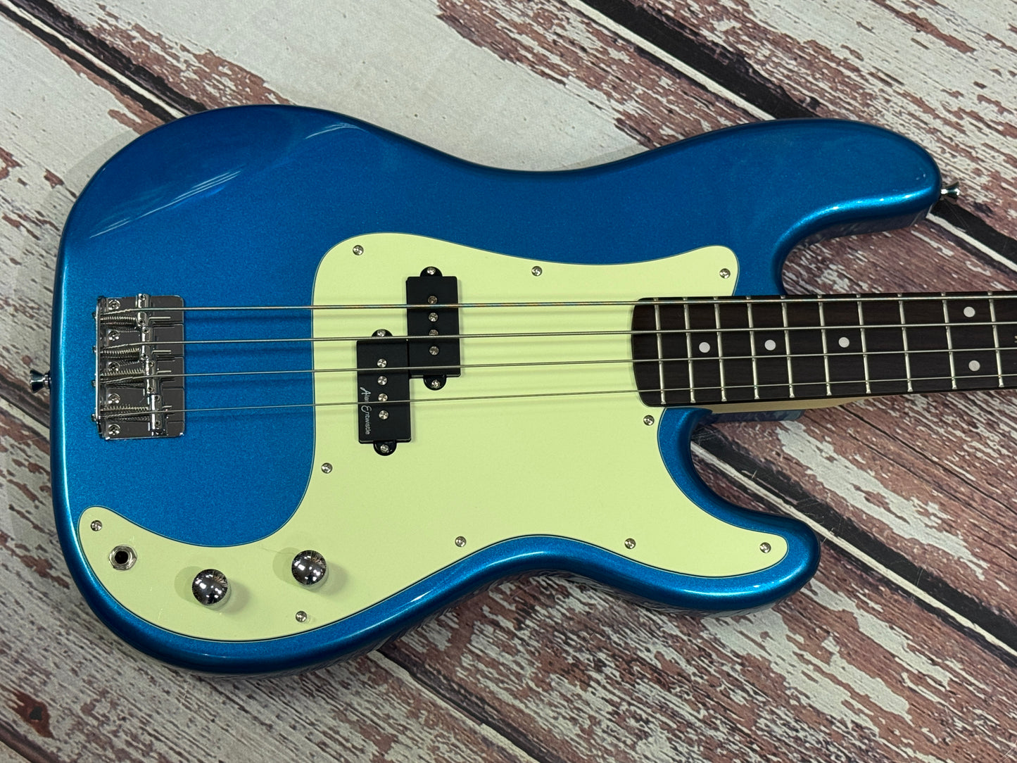 Vintage Coaster V40 bass - Candy Apple Blue