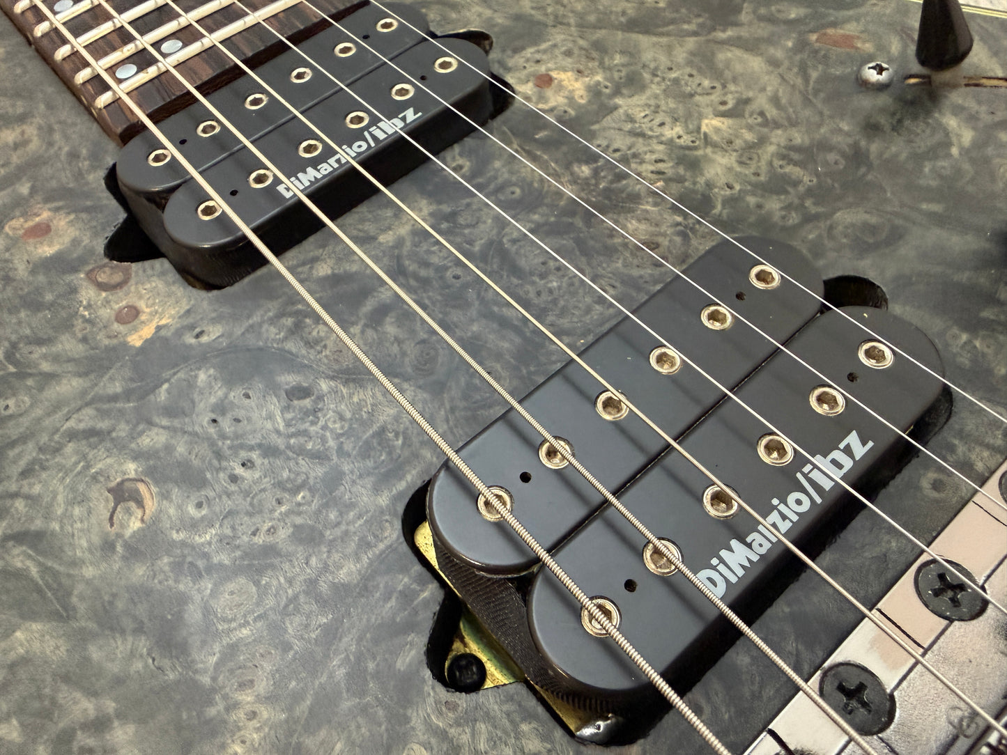 Ibanez Premium RG921W-BB with case